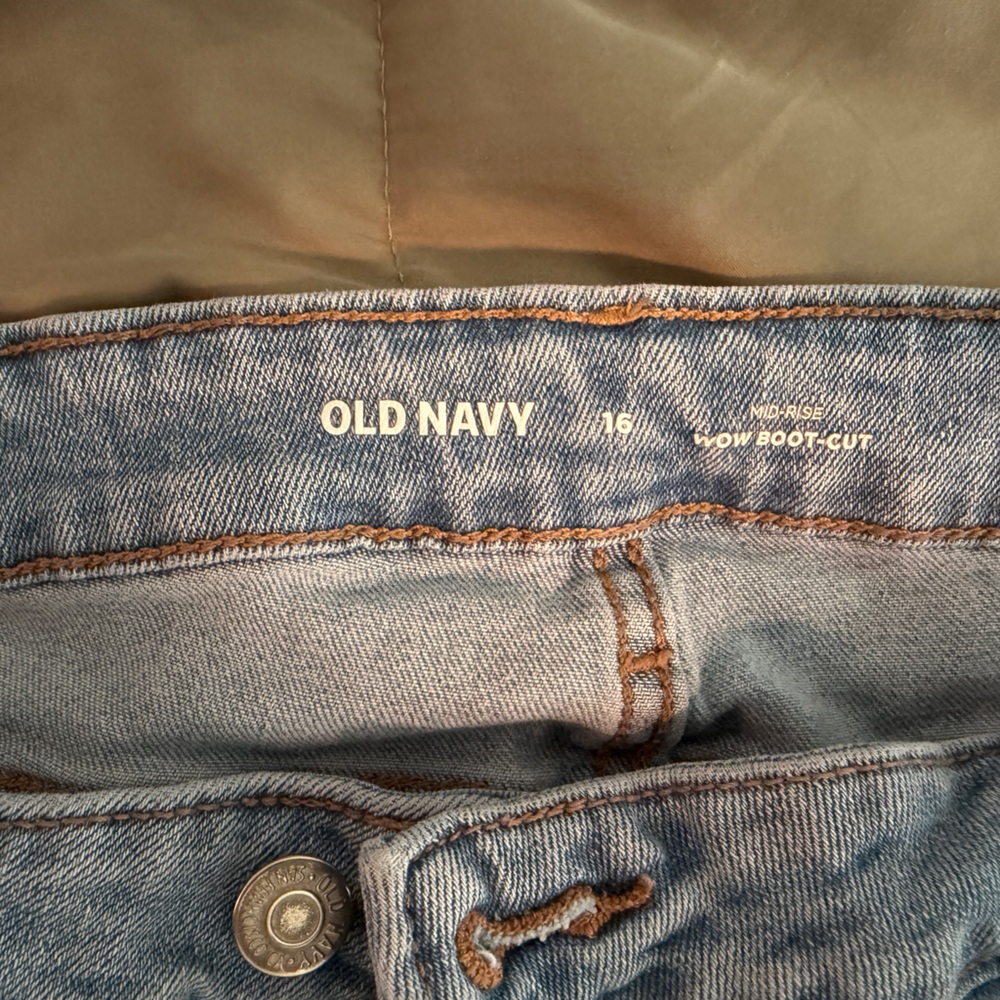 Old Navy Women's Mid-Rise Boot Cut Jeans - Light Blue